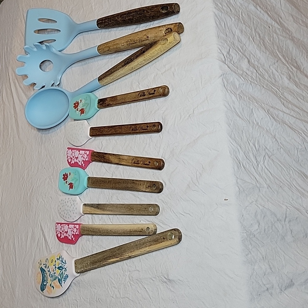 The Pioneer Woman Kitchen Tools